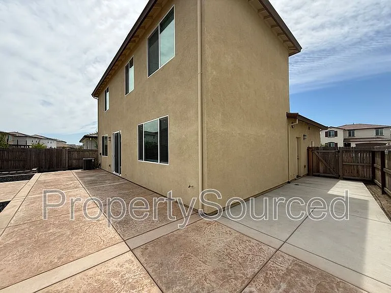 2957 Mokelumne Ct — Photo 52
