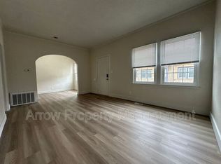 1522 D St #1536, Lincoln, NE 68502