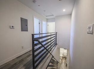 7443-7445 1/2 Troost Ave #7445, North Hollywood, CA 91605