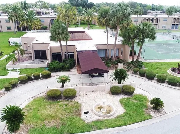 7701 Starkey Rd APT 710, Seminole, FL 33777