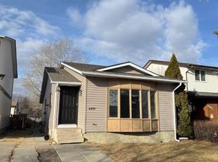 6879 E Rundlehorn Dr NE, Calgary, AB T1Y 4P2