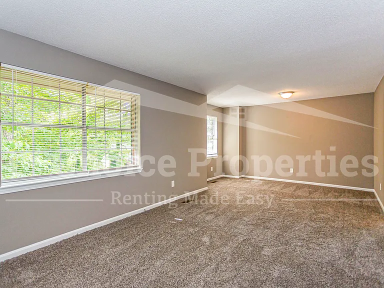 1421 Brewster Cir — Photo 20