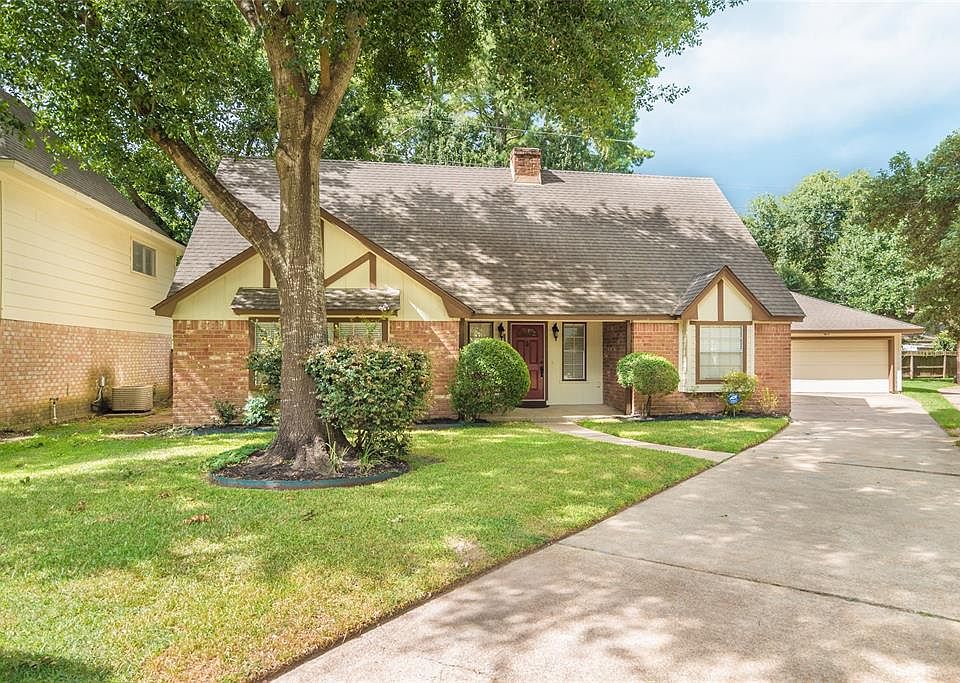 1st image of 11918 Cedarcliff Dr
