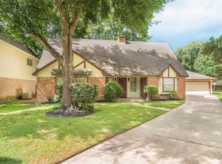 11918 Cedarcliff Dr, Houston, TX 77070