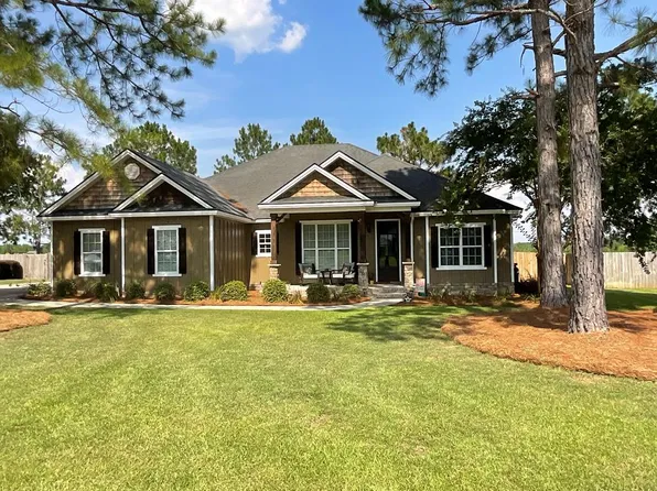 747 Carriage Xing, Hahira, GA 31632