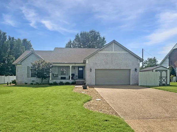 169 North Dr, Almo, KY 42020