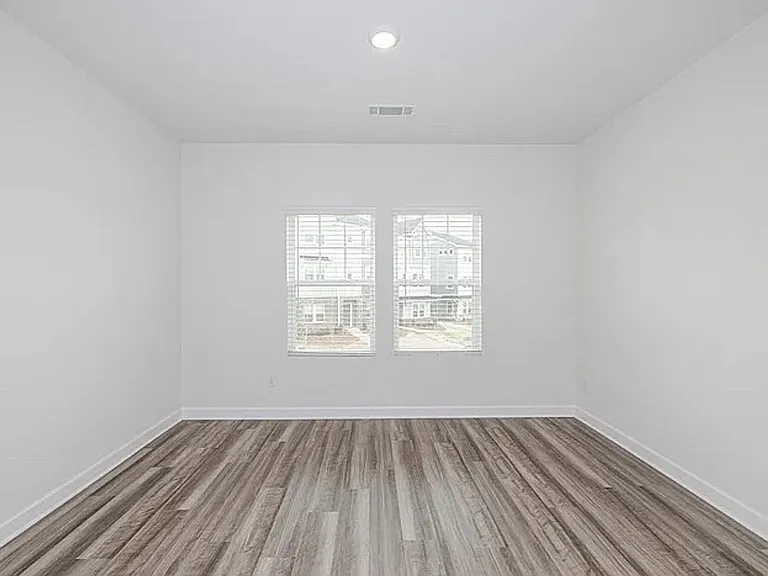 4415 Millennium Ave — Photo 23