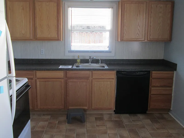 408 Ramona Ave — Photo 15