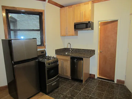 Rented by Majesty Management | media 44