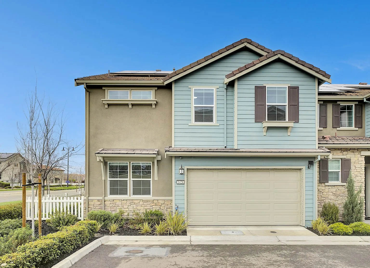 4 bed, 1976 sqft, $3,250 — Photo 4