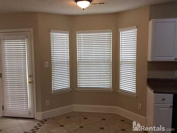 4th image of 6333 Goldenblush Cres