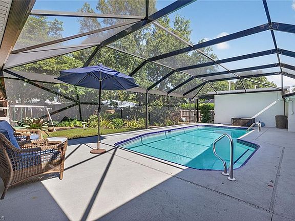 3rd image of 1343 Jambalana LN