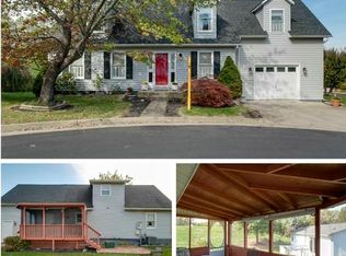 140 Oak View Dr SE, Leesburg, VA