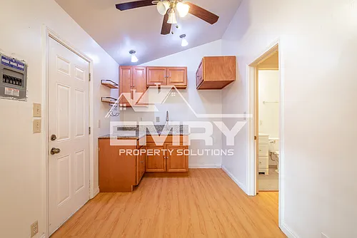 243 S Orange Blossom Ave #B Photo 1