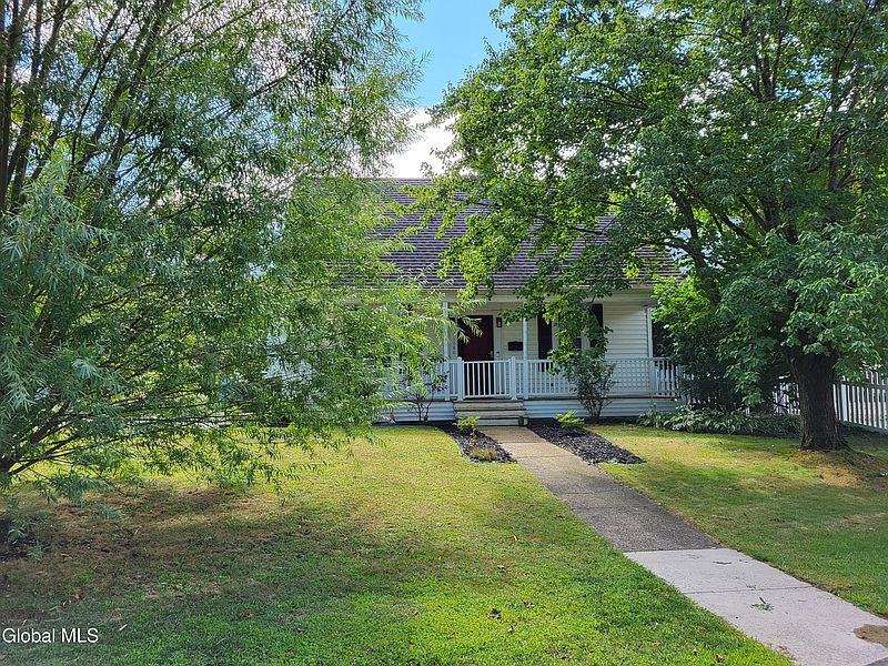 3rd image of 1180 Regent Street
