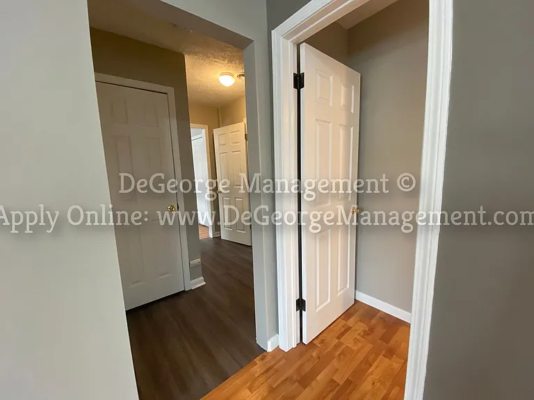 Burdick Estates Apartments — Photo 13