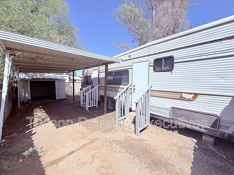 1 bed, 1.0 bath, 500 sqft, $550 — Photo 1