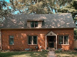 941 S 49th St, Lincoln, NE 68510