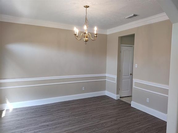 3rd image of 4014 Kristin Lee Ct