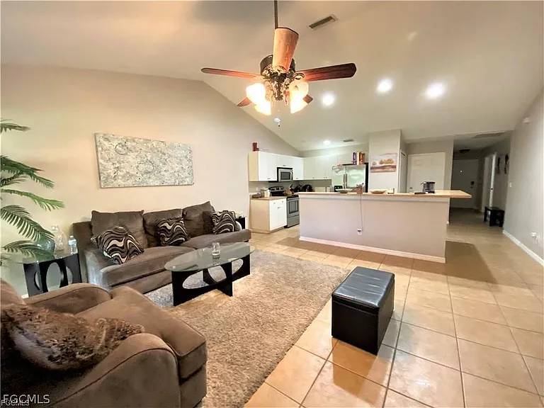 4317 SW Santa Barbara Pl — Photo 7