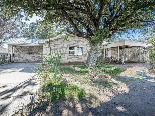 430 E Castlelake Dr, Granite Shoals, TX 78654