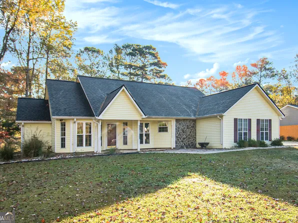 135 Timberidge Dr, Newnan, GA 30263