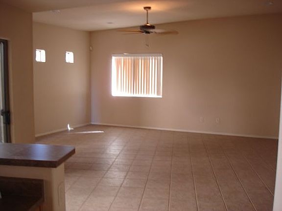 Living/Dining Area