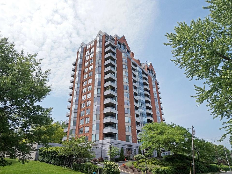 1st image of 2121 Alpine Pl Unit 804