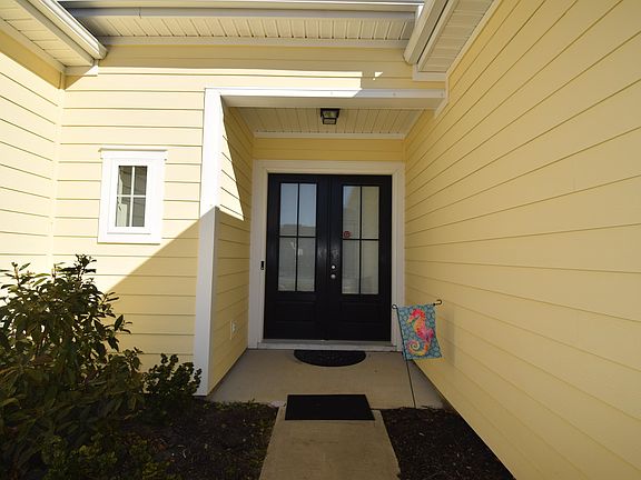 3rd image of 1192 Culbertson Ave.