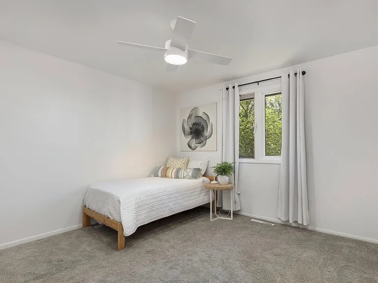 6909 Harvest Rd — Photo 10
