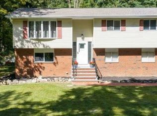 36 S Cherry Rd, Jefferson Twp., NJ 07849
