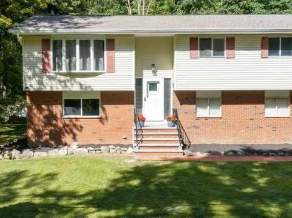 36 S Cherry Rd, Jefferson Twp., NJ 07849