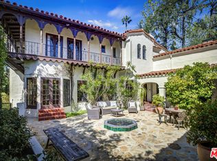 2417 Nottingham Ave, Los Angeles, CA 90027