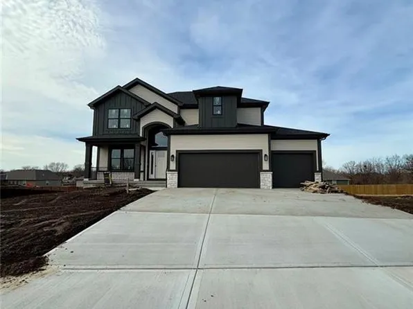 12419 Morgan St, Excelsior Springs, MO 64024