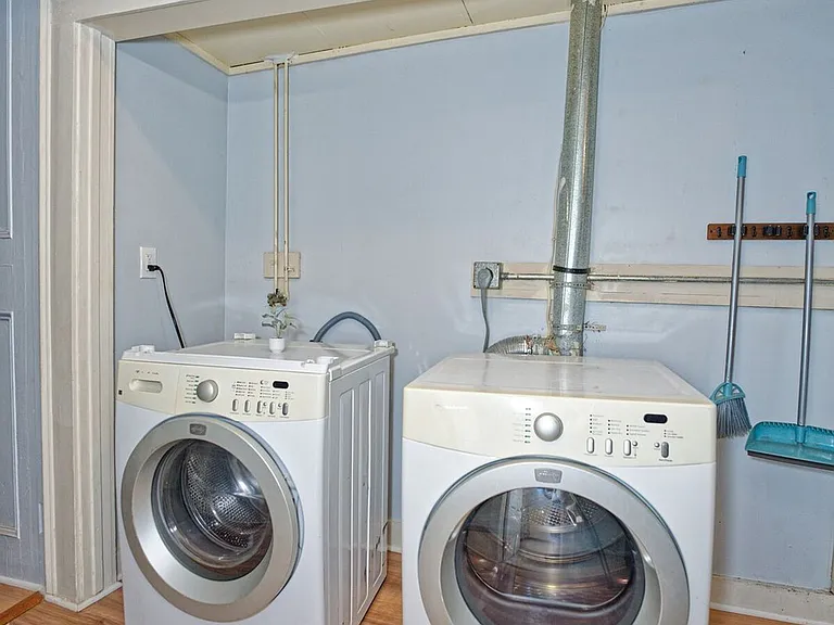 Laundry Room Cabinet