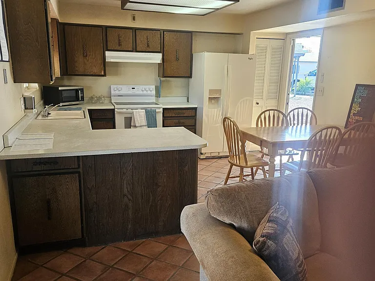 4111 W Camino Acequia — Photo 3