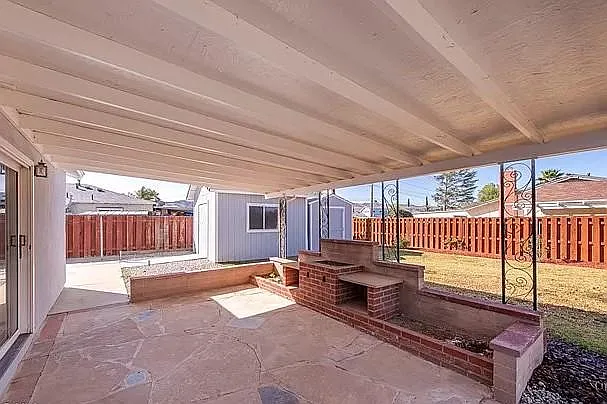 1351 Valjean Ave — Photo 5