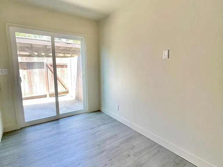 1112 Orchard Street — Photo 7