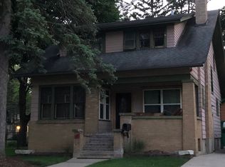 34 Mallery Ave, Elgin, IL 60123