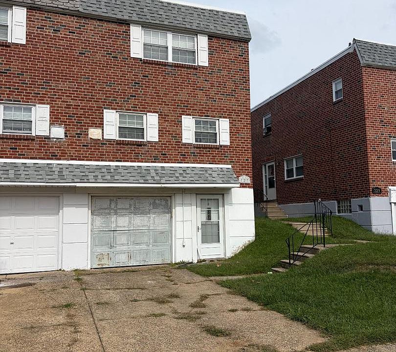 1st image of 727 Arnold St