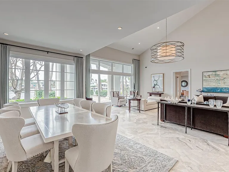 1313 E Lake Dr — Photo 27