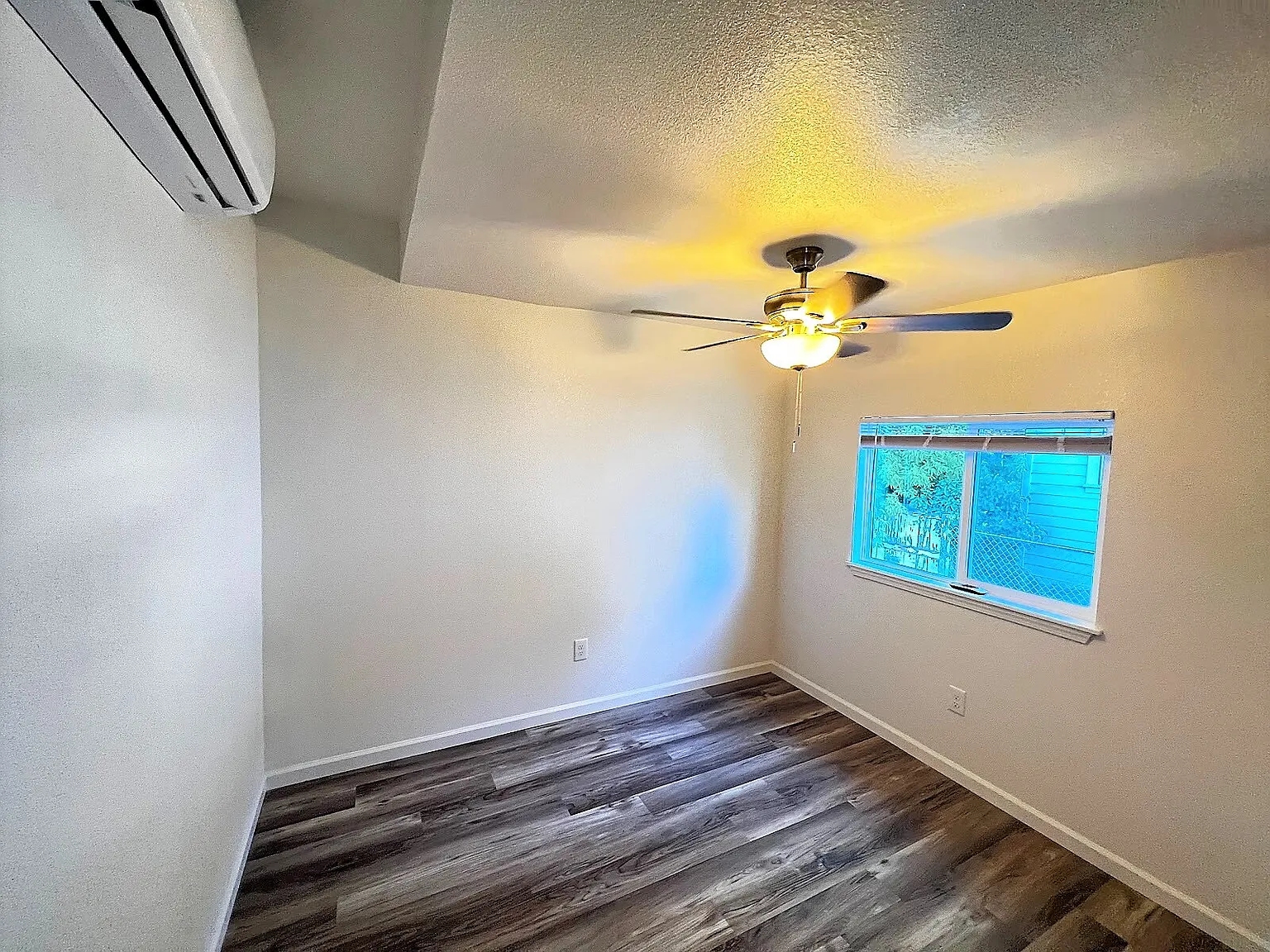 2 bed, 1.0 bath, 600 sqft, $1,550 — Photo 2