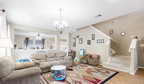 2426 Caroline Ct Photo 1