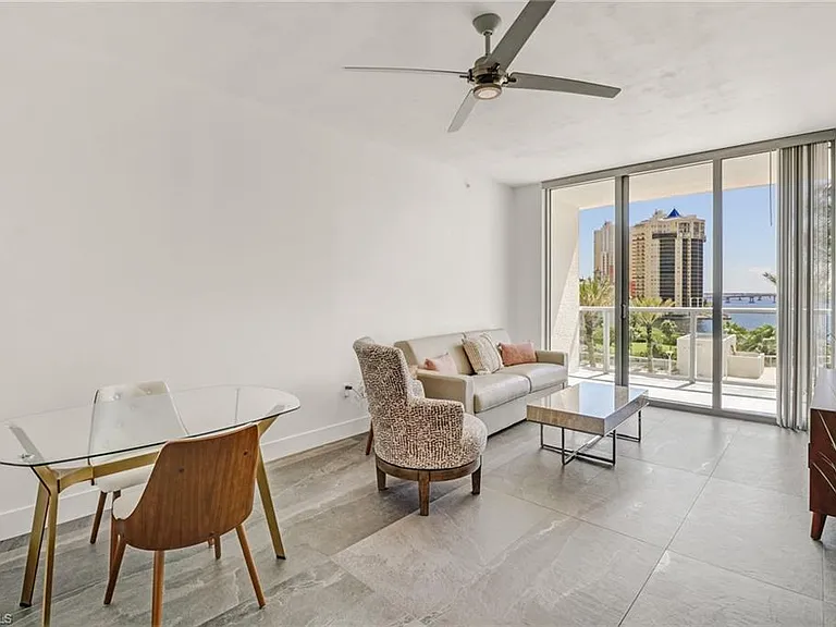 3000 Oasis Grand Blvd #606 — Photo 16