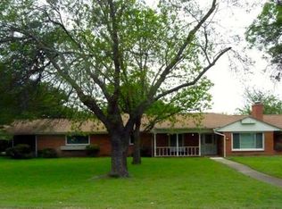 29 Brenton Rd, Edgecliff Village, TX 76134