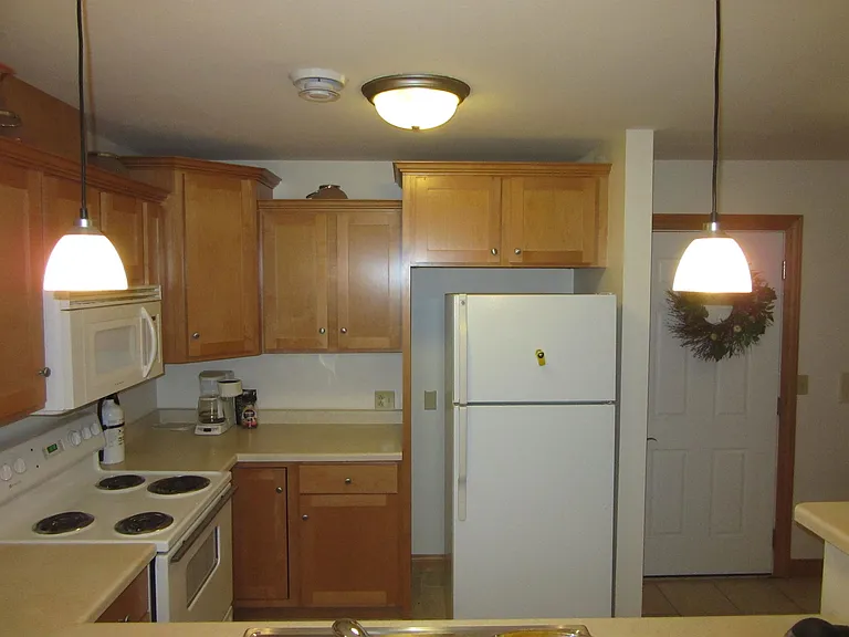 114 Pilgrim Dr — Photo 8