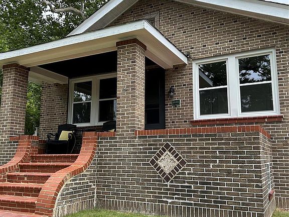 3rd image of 36 N Barat Ave