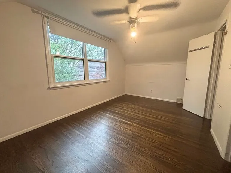 68 Harold Ct #5 — Photo 8