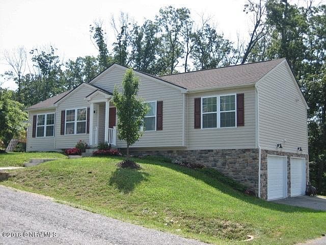 1st image of 260 Robin Hood Dr
