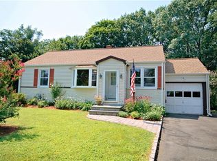 20 Ambler Dr, Norwalk, CT 06851